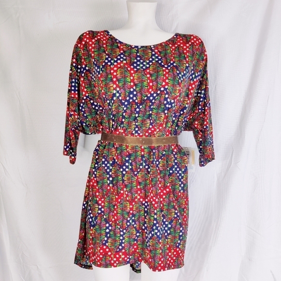 LuLaRoe Tops - NEW LuLaRoe "Irma" Tunic Top T Tee Shirt Dress Womens Sz XL Feathers Red Blue